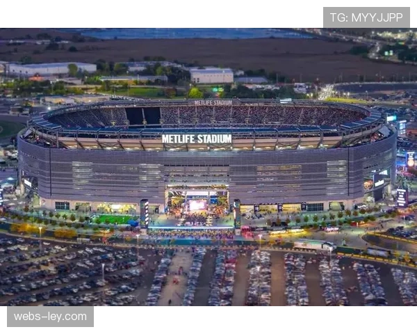 新泽西大都会体育场外,阿根廷与法国球迷合唱助威相映成趣